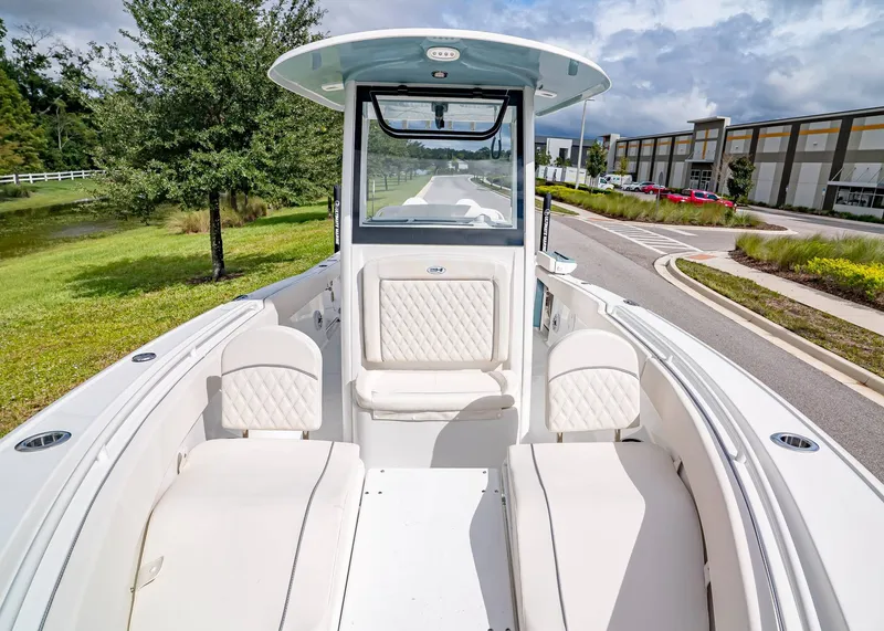 Slide: The Image of Sea Hunt Ultra 265 SE 2026 - 28