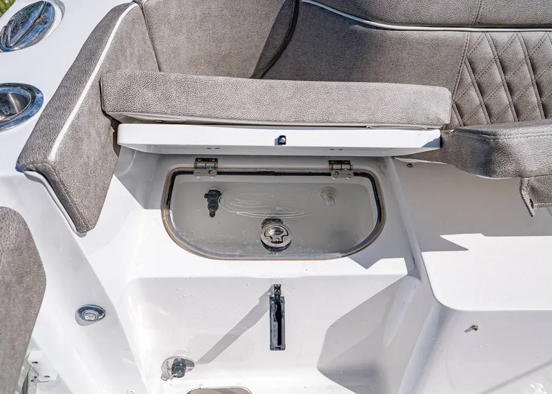 Slide: The Image of Sea Hunt Ultra 285 Coffin Box 2026 - 10