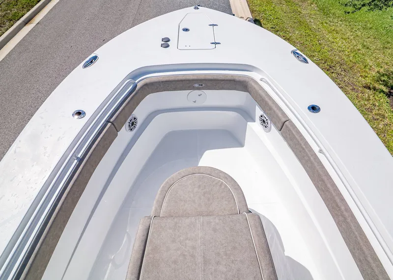 Slide: The Image of Sea Hunt Ultra 285 Coffin Box 2026 - 37