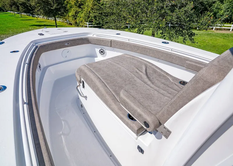 Slide: The Image of Sea Hunt Ultra 285 Coffin Box 2026 - 36