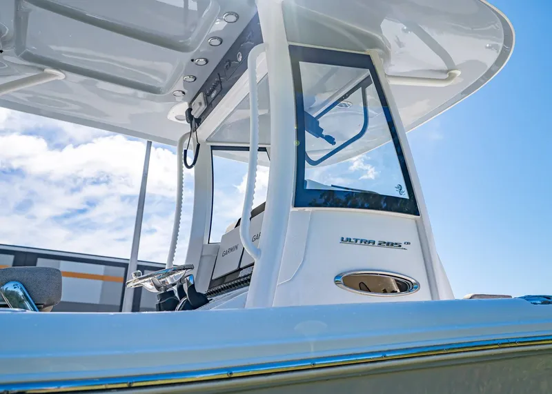 Slide: The Image of Sea Hunt Ultra 285 Coffin Box 2026 - 5