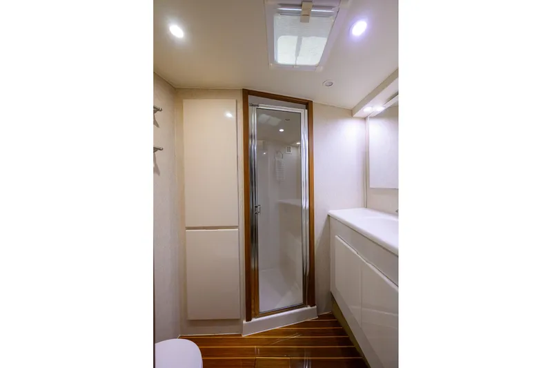 Slide: The Image of Post 50 SEANYLE - Master Ensuite Head - 47