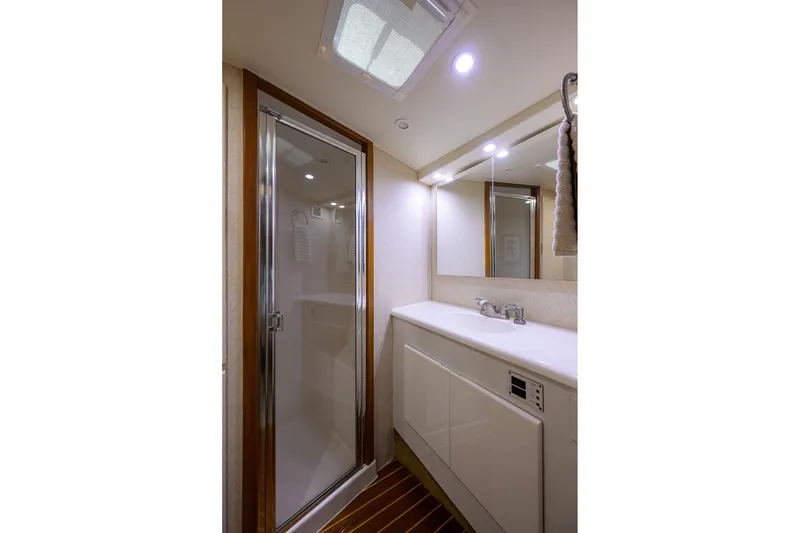 Slide: The Image of Post 50 SEANYLE - Master Ensuite Head - 48