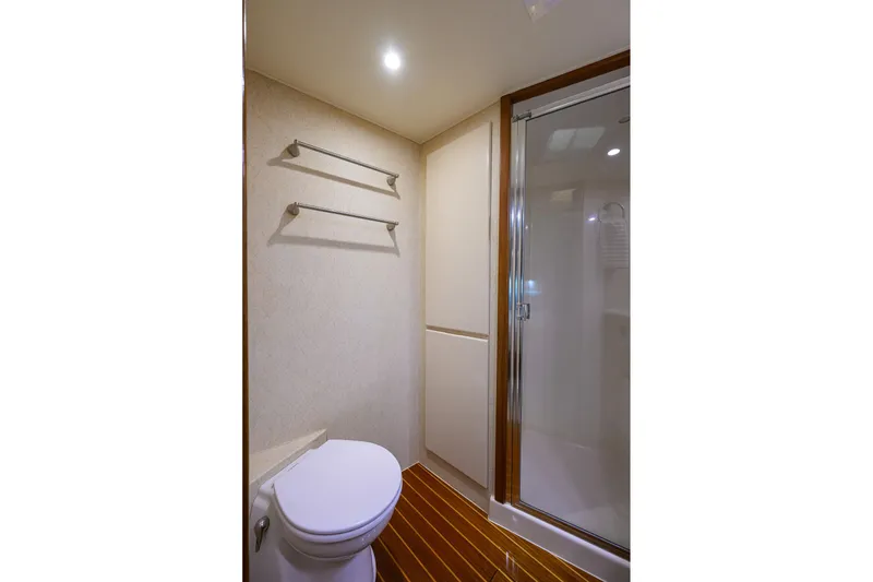 Slide: The Image of Post 50 SEANYLE - Master Ensuite Head - 50