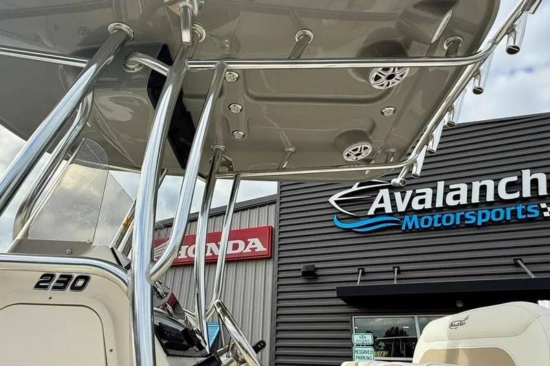Slide: The Image of 2026 Bulls Bay 230 Center Console boat at Avalanche Motorsports dealership. - 7