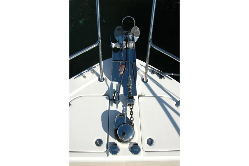 Slide: The Image of Anchor system on 2019 Sabre 38 Salon Express yacht deck. - 27