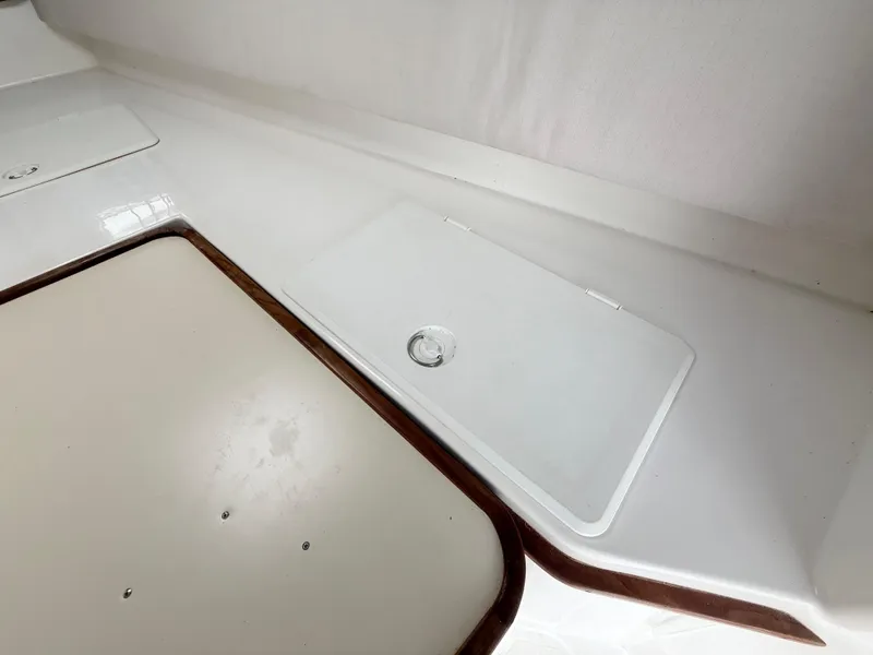 Slide: The Image of Contender 35 Side Console 2000 - 53