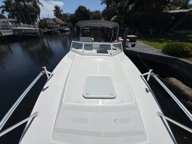 Slide: The Image of Contender 35 Side Console 2000 - 68