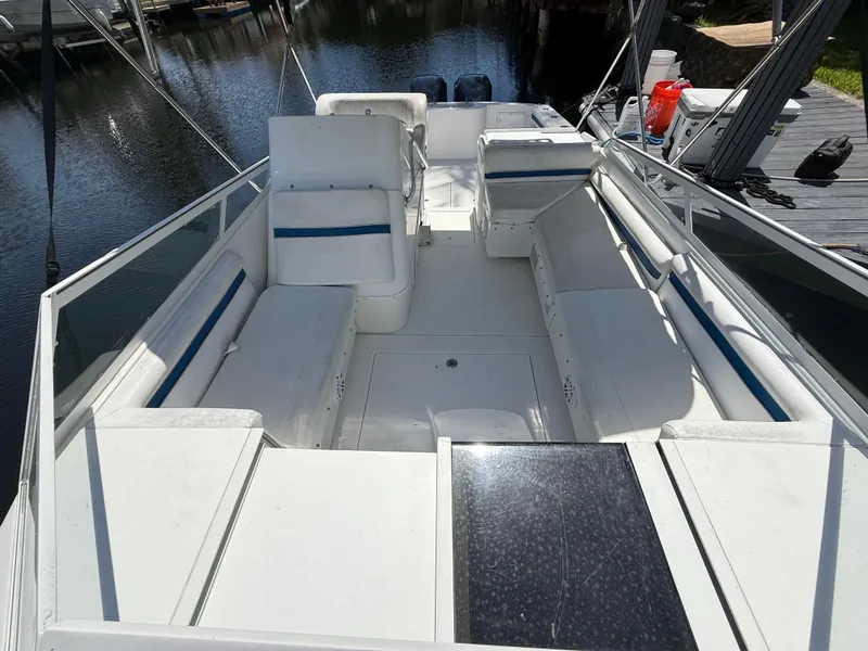 Slide: The Image of Contender 35 Side Console 2000 - 70