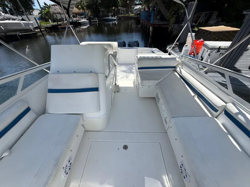 Slide: The Image of Contender 35 Side Console 2000 - 71