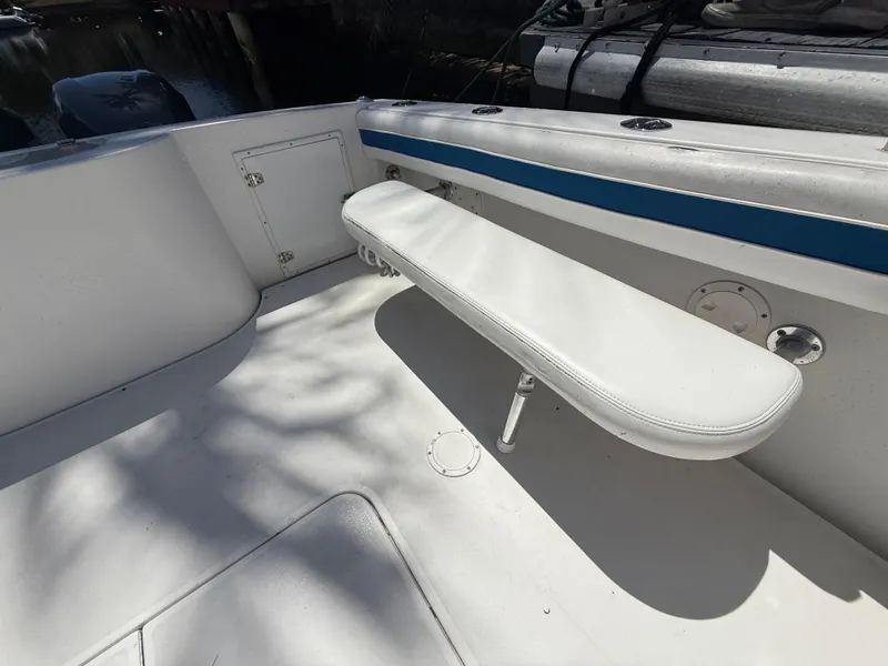 Slide: The Image of Contender 35 Side Console 2000 - 81