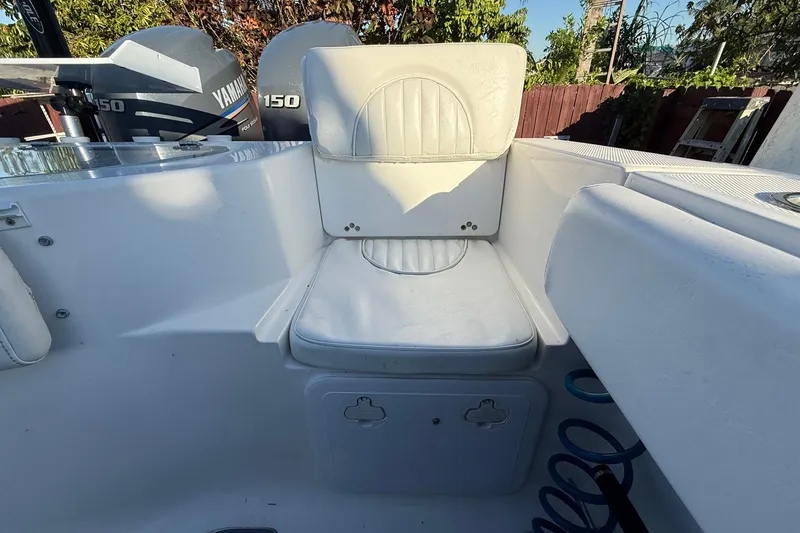 Slide: The Image of 2014 Sea Fox 256 Commander boat interior with Yamaha 150 engines. - 65