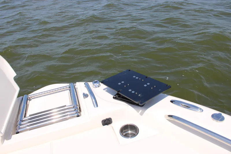 Slide: The Image of Grady-White 251 Coastal Explorer 2026 - 25