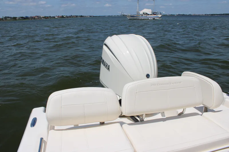 Slide: The Image of Grady-White 251 Coastal Explorer 2026 - 73