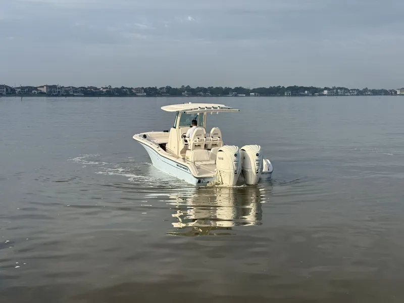 Slide: The Image of Grady-White 281 Coastal Explorer 2026 - 11