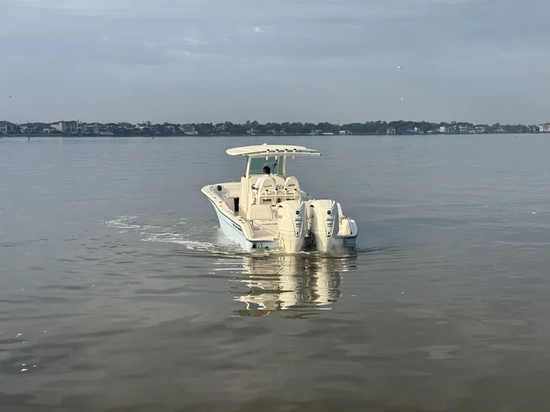 Slide: The Image of Grady-White 281 Coastal Explorer 2026 - 12