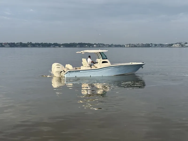 Slide: The Image of Grady-White 281 Coastal Explorer 2026 - 24