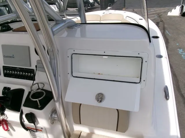 Slide: The Image of Sea Fox 249 Avenger 2018 - 24