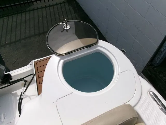 Slide: The Image of Sea Fox 249 Avenger 2018 - 30