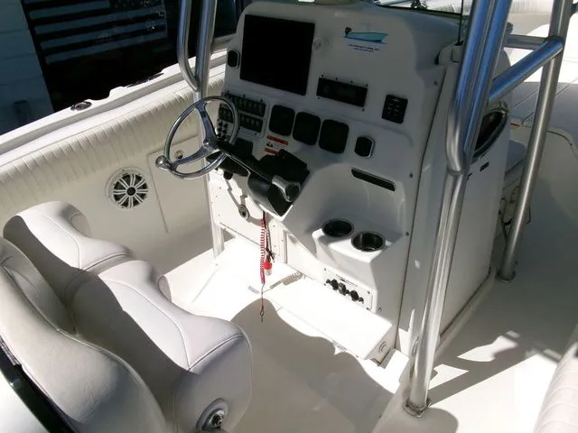 Slide: The Image of Hydra-Sports 2500 CC Vector 2009 - 15