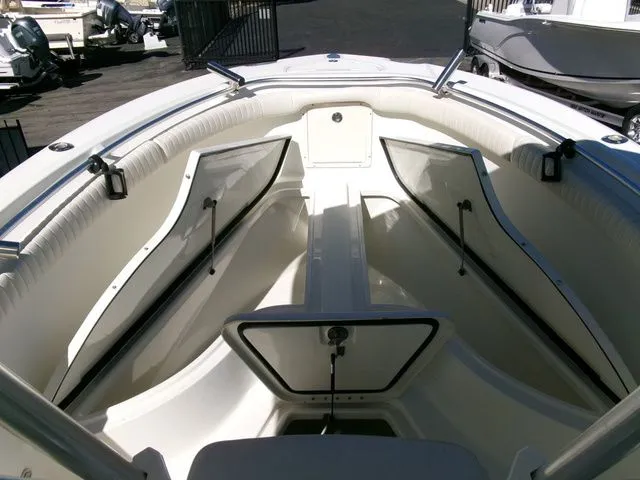 Slide: The Image of Hydra-Sports 2500 CC Vector 2009 - 9