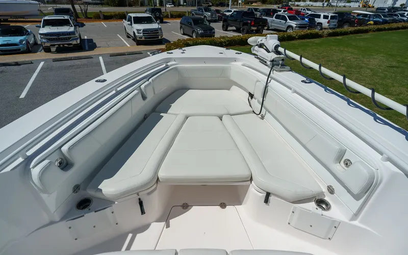 Slide: The Image of Everglades 325 Center Console 2017 - 11