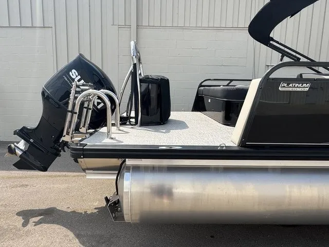 Slide: The Image of Tahoe LTZ 2385 VRB 2026 - 4