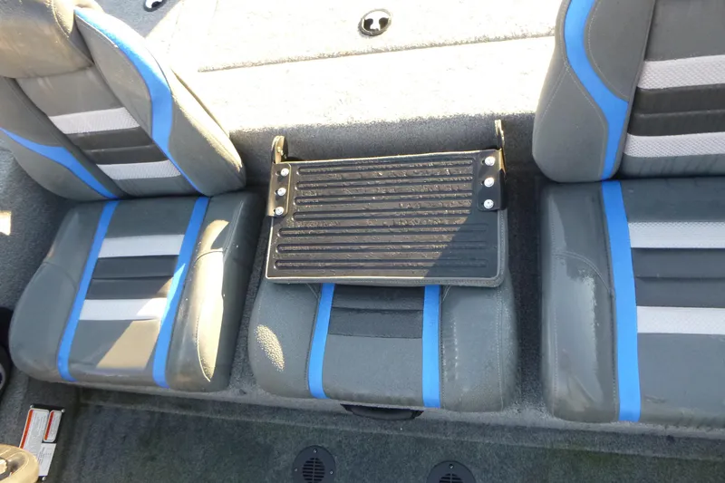 Slide: The Image of 2022 Ranger RT188P boat seats with blue and gray accents, featuring a foldable step. - 9