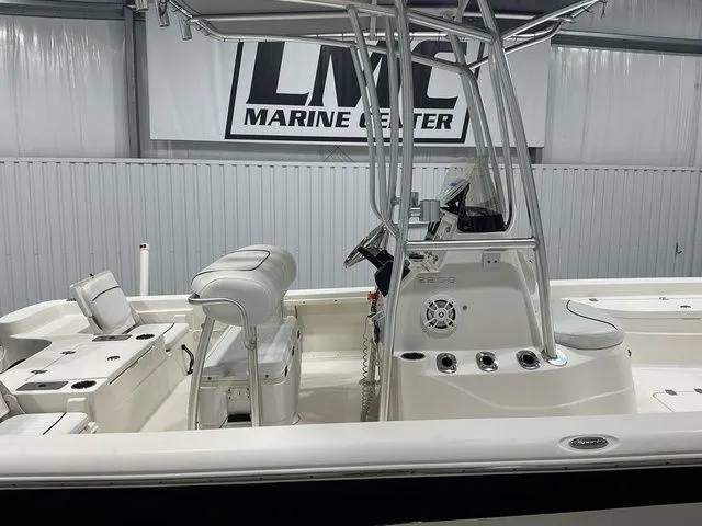 Slide: The Image of NauticStar 2200 Sport 2013 - 12