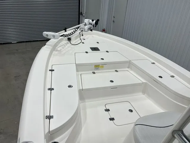 Slide: The Image of NauticStar 2200 Sport 2013 - 18