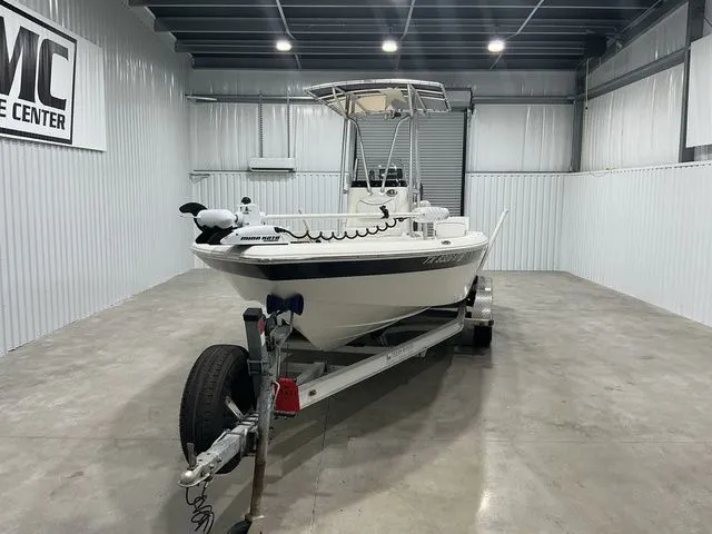 Slide: The Image of NauticStar 2200 Sport 2013 - 6