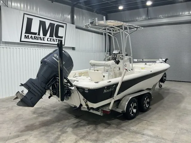 Slide: The Image of NauticStar 2200 Sport 2013 - 7