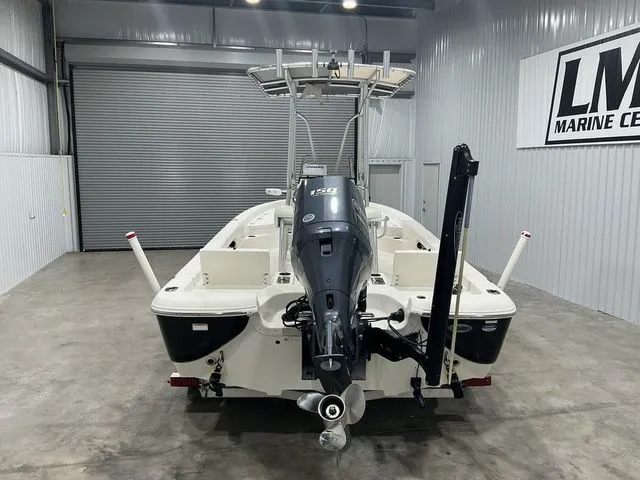 Slide: The Image of NauticStar 2200 Sport 2013 - 8