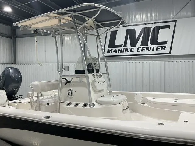 Slide: The Image of NauticStar 2200 Sport 2013 - 9