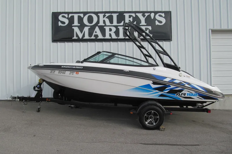The Image of 2016 Yamaha AR192 boat on trailer at Stokley's Marine dealership. - 1