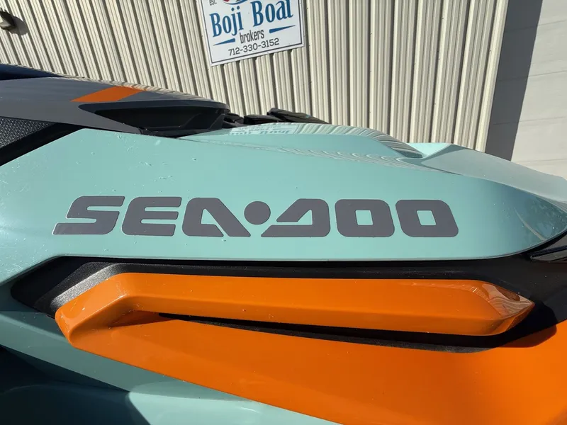 Slide: The Image of Sea-Doo Wake Pro 230 2023 - 3