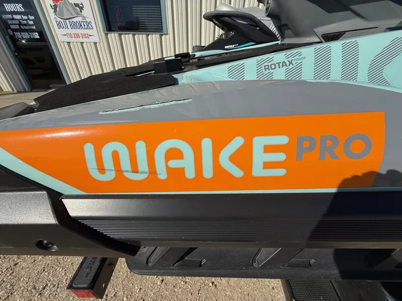 Slide: The Image of Sea-Doo Wake Pro 230 2023 - 4