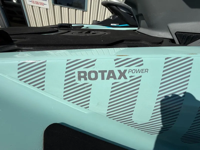 Slide: The Image of Sea-Doo Wake Pro 230 2023 - 5