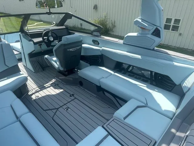 Slide: The Image of Nautique G23 2026 - 10