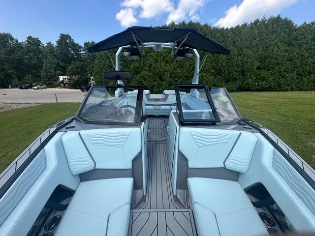 Slide: The Image of Nautique G23 2026 - 35