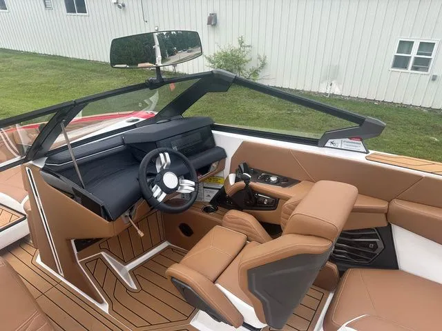 Slide: The Image of Nautique G23 2025 - 16