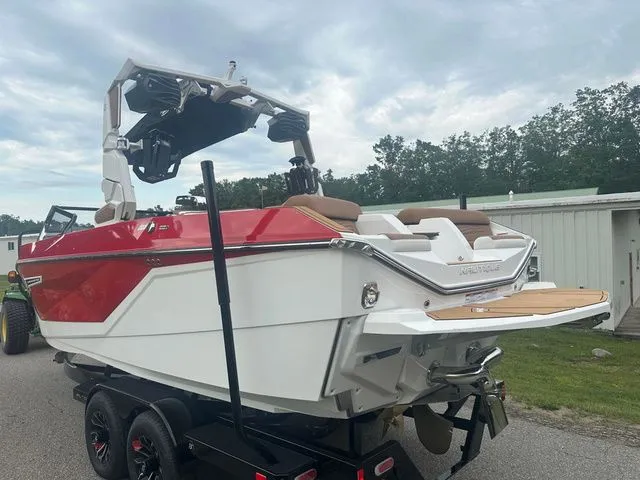 Slide: The Image of Nautique G23 2025 - 4