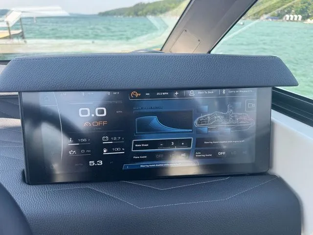 Slide: The Image of Nautique G23 2025 - 8