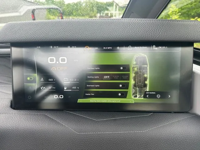 Slide: The Image of Nautique G23 2025 - 28