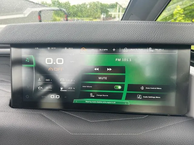 Slide: The Image of Nautique G23 2025 - 30