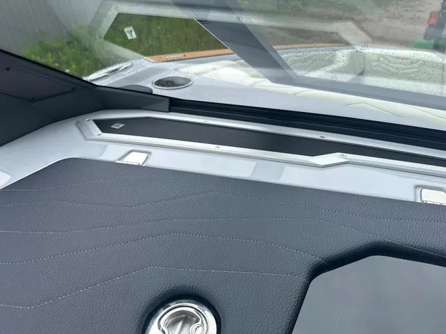 Slide: The Image of Nautique G23 2025 - 32