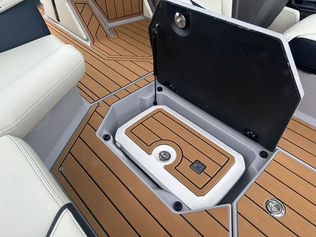 Slide: The Image of Nautique G23 2025 - 35