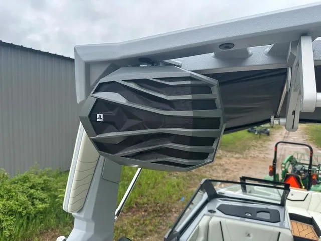 Slide: The Image of Nautique G23 2025 - 38