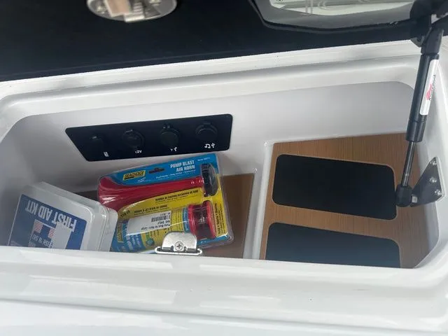 Slide: The Image of Nautique G23 2025 - 28