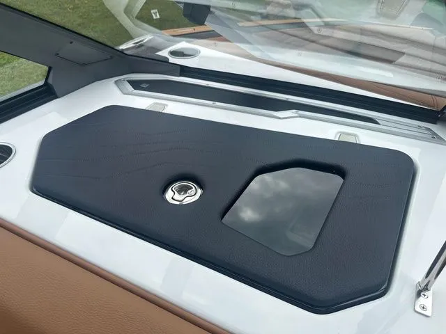 Slide: The Image of Nautique G23 2025 - 29